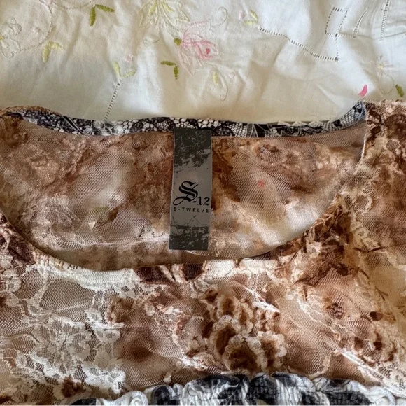 S-Twelve Vintage Cream Black Lace Embellished Babydoll Top S Made in USA - Picture 4 of 9
